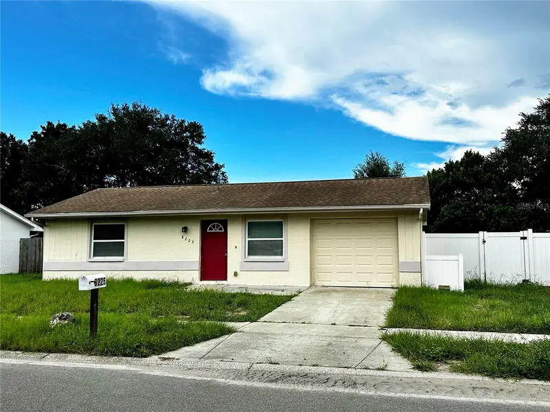 8225 Pin Oak Ave, FL