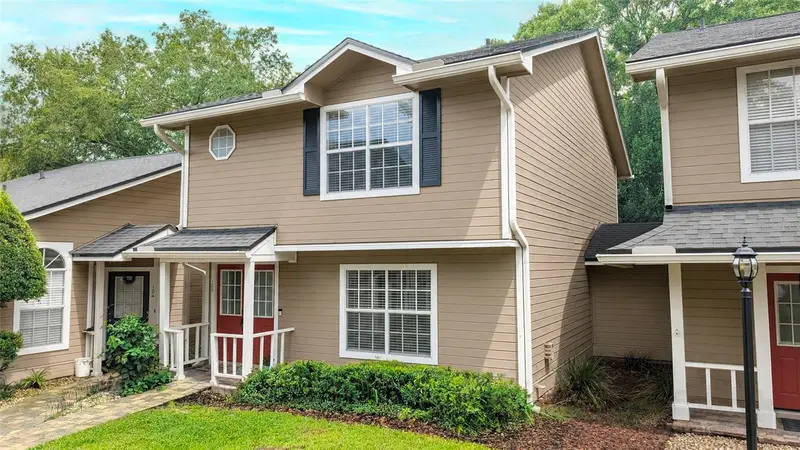6020 Scotchwood Gln #105, FL