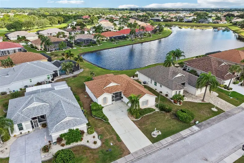 1104 Villeroy Dr, FL