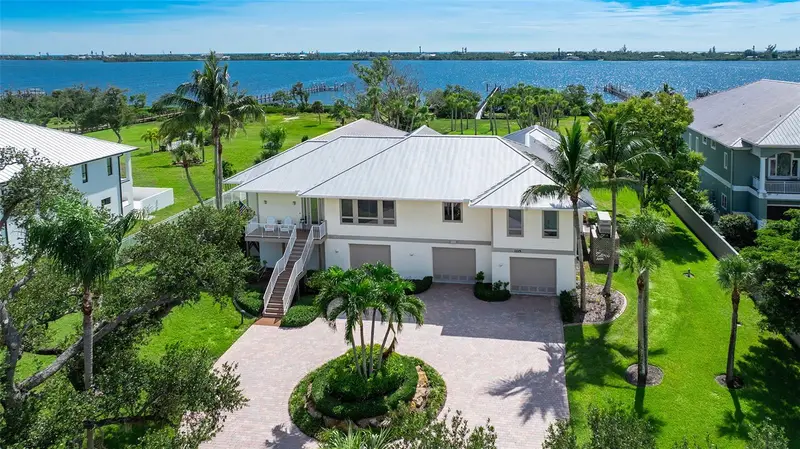 1115 Bayshore Dr, FL