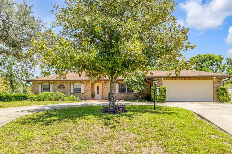 802 Sylvia Dr, FL