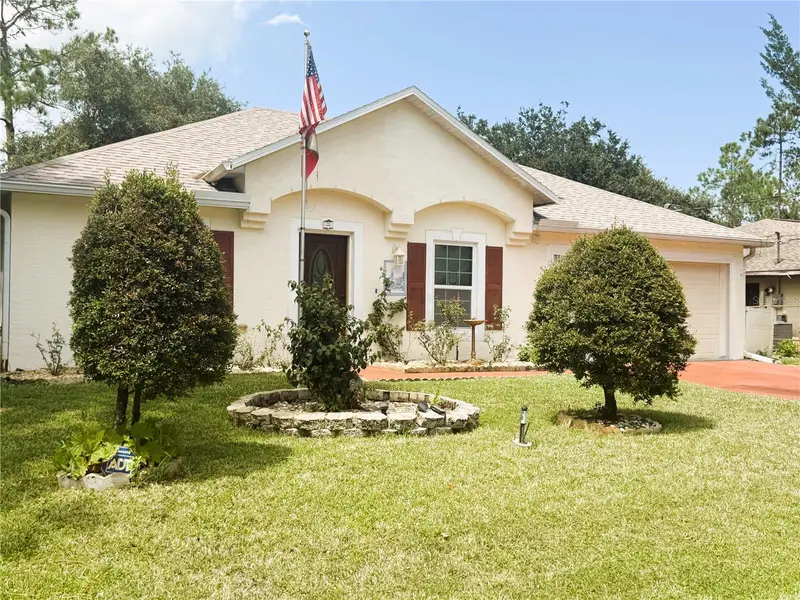 140 Persimmon Dr, FL