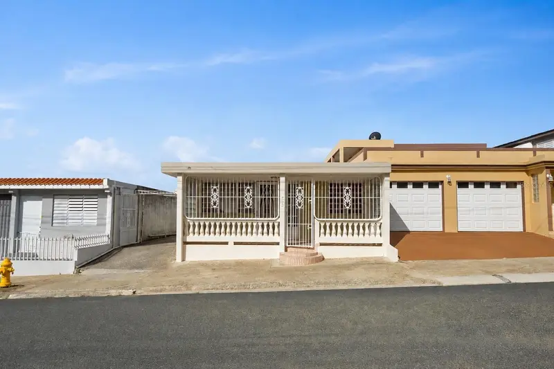 6 No C49 Valles De Manati, PR