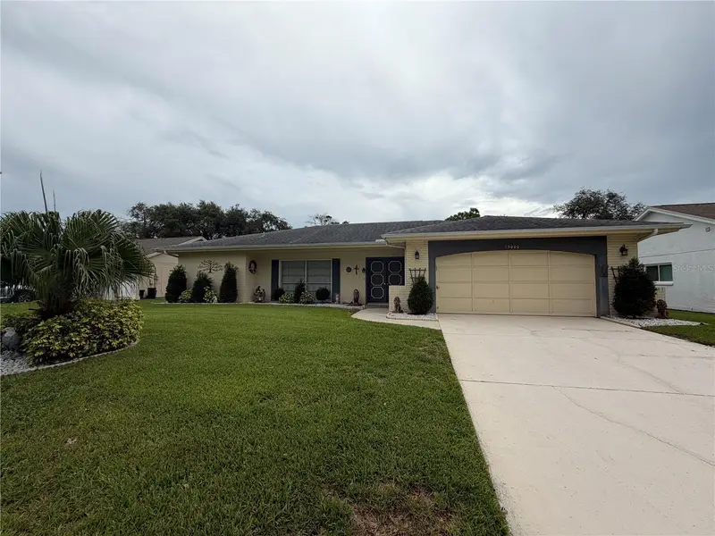 13000 Pebble Beach Cir, FL