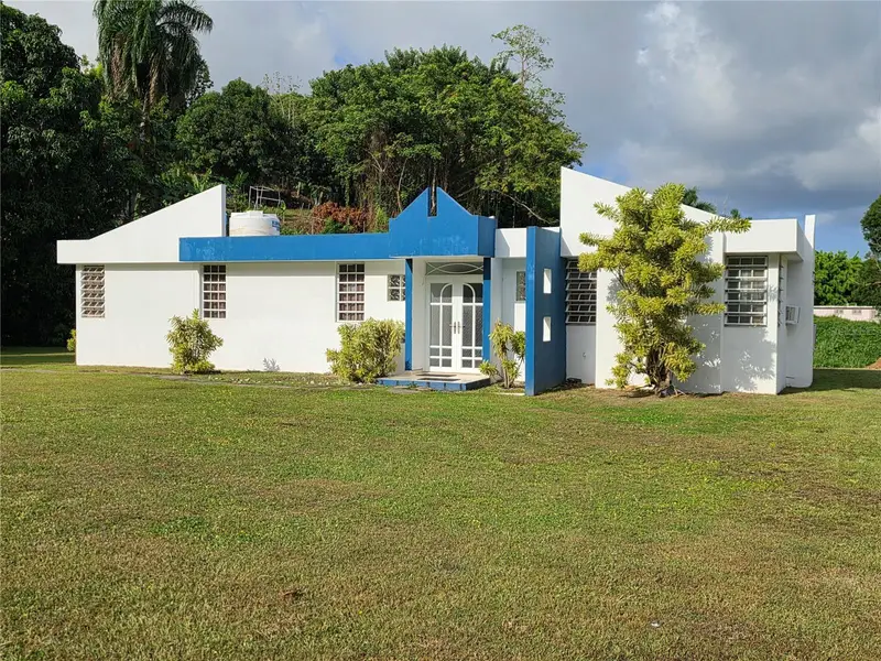 26 Rey Fernando, PR