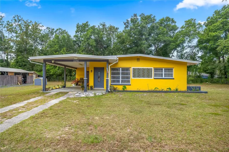 3290 E Griffin St, FL