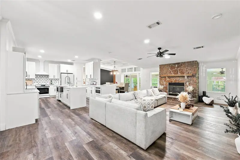 16111 Sunflower Trl, FL
