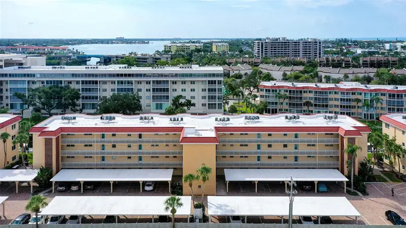 1300 N Portofino Dr #103, FL