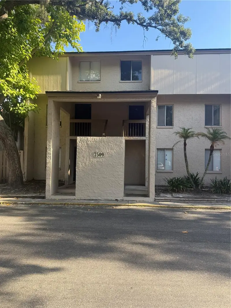 7509 Pitch Pine Cir #121, FL
