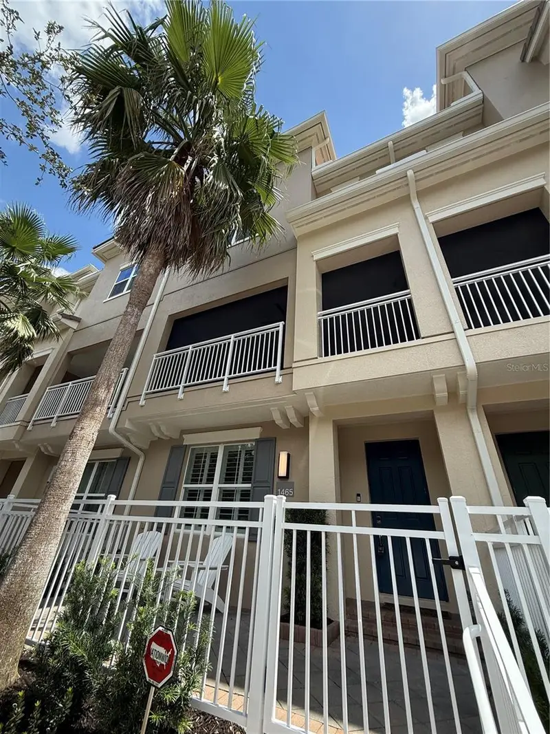 1465 Lake George Dr, FL