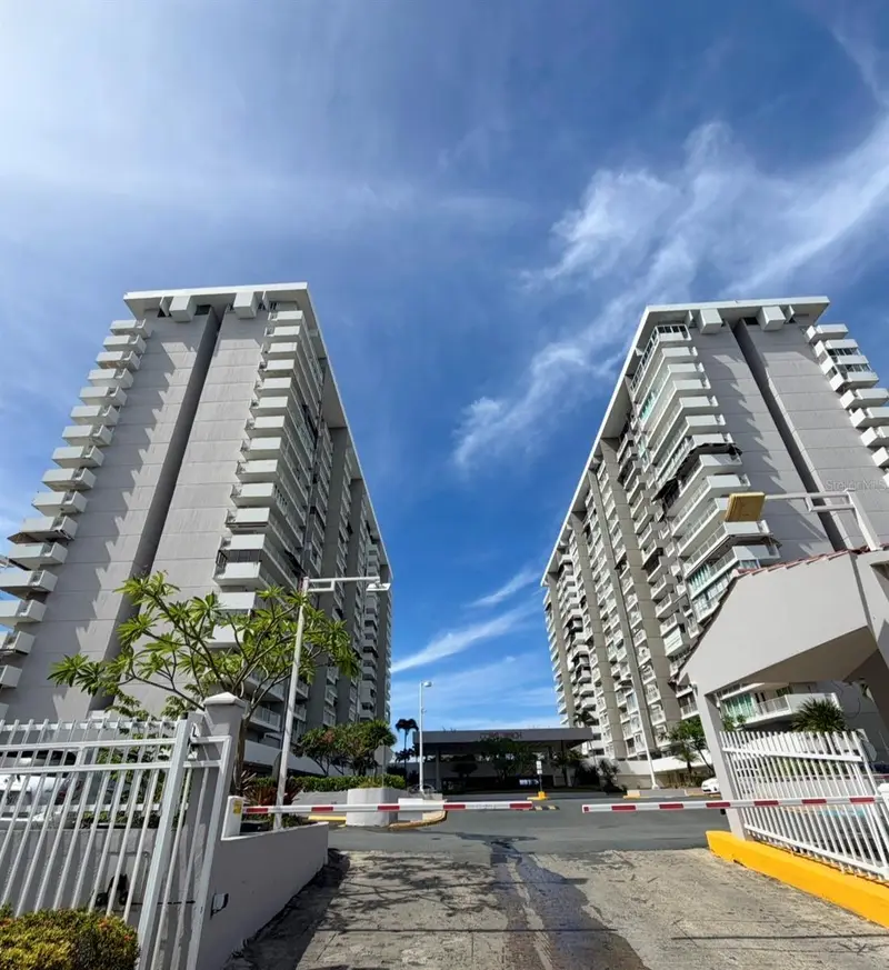 5859 Isla Verde Ave #1907, PR