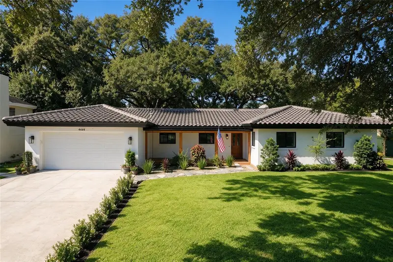 2218 Hennesen Dr, FL