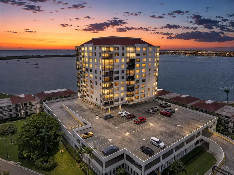 6287 Bahia Del Mar Cir #401, FL