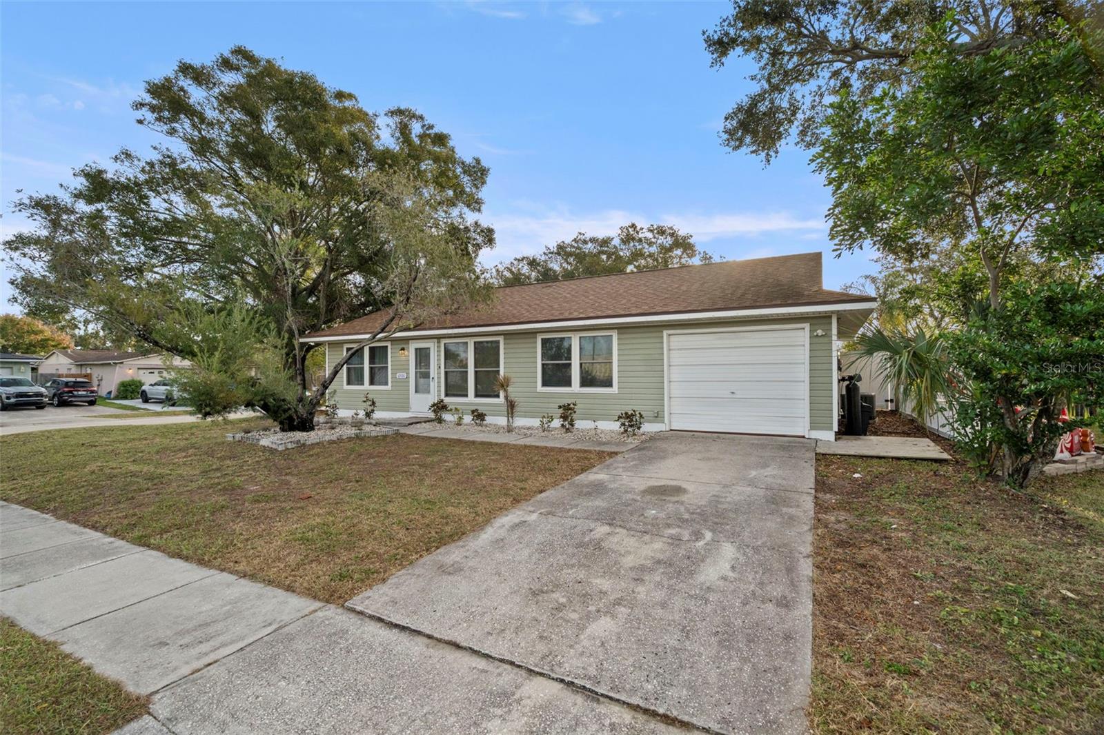 6500 Briar Ridge Ct N, FL