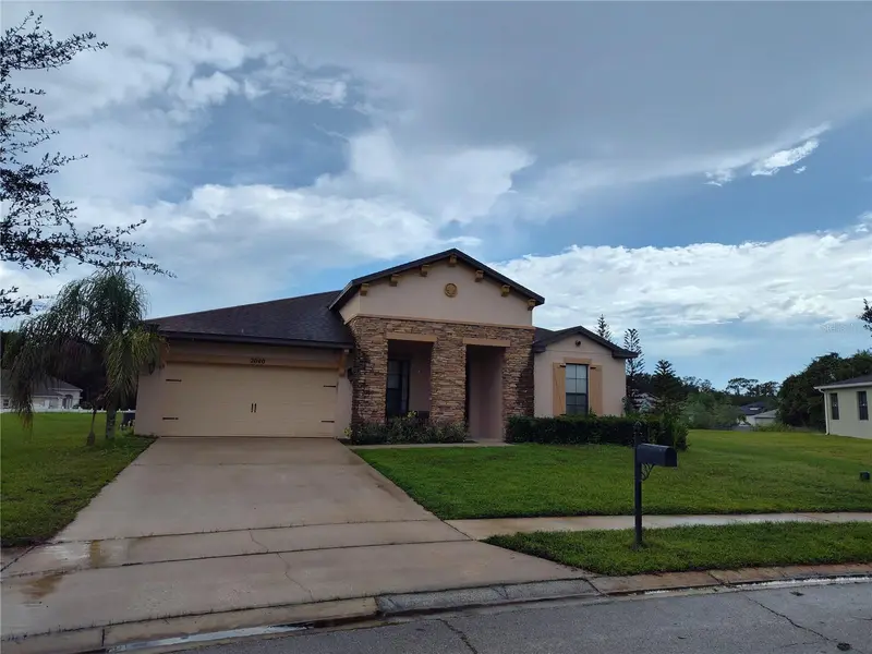 2040 Lacosta Pl, FL
