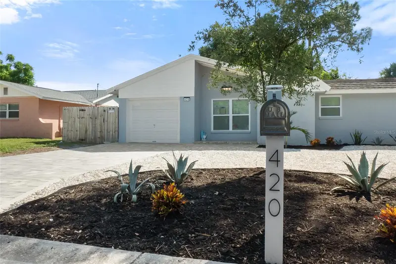 420 Melody Cir, FL