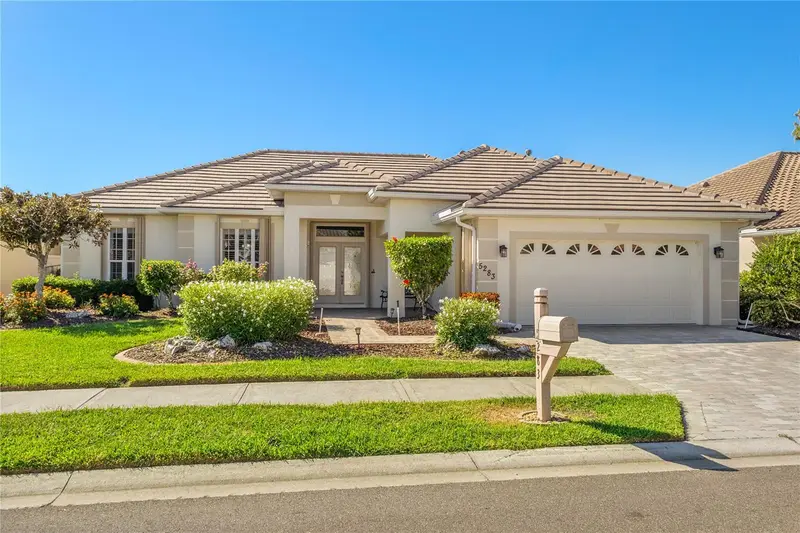 5283 Pine Shadow Lane, FL