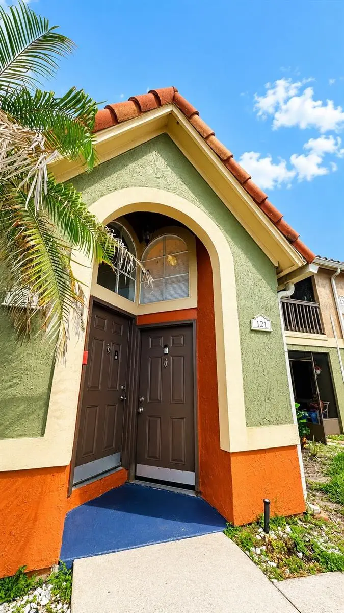 429 Fountainhead Cir #121, FL