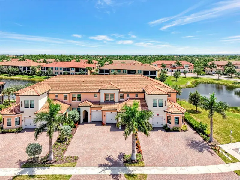 10212 Staggerbush Dr #202, FL
