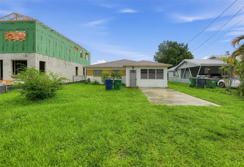 3913 W Cass St, FL
