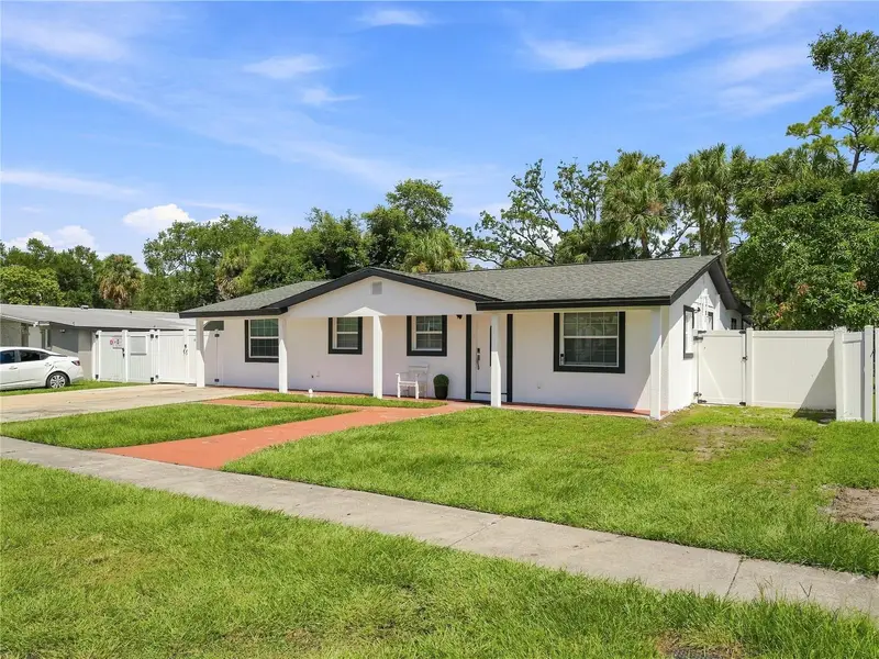 6529 La Mesa Cir, FL
