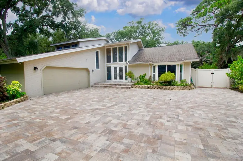 70 Bay Woods Dr, FL