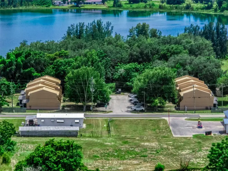 1001 S Lake Anoka Blvd, FL