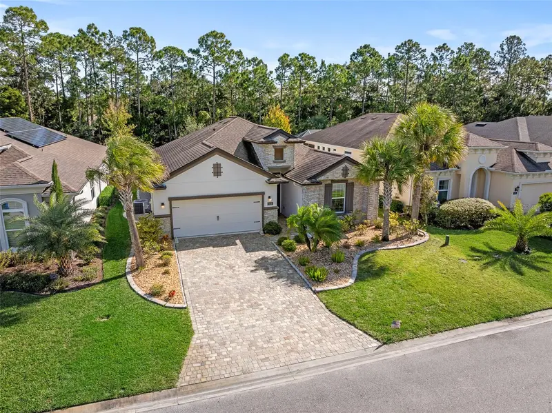 823 Creekwood Dr, FL