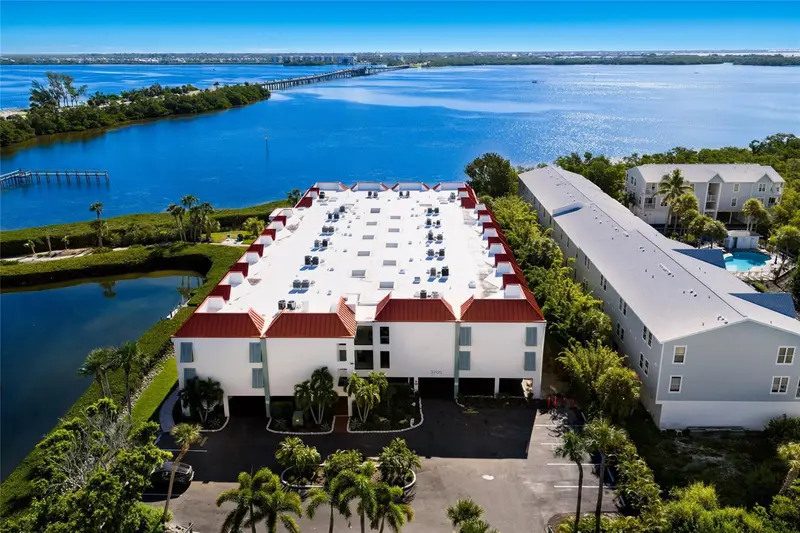 3705 E Bay Dr #115, FL