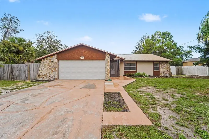 5296 Freeport Dr, FL