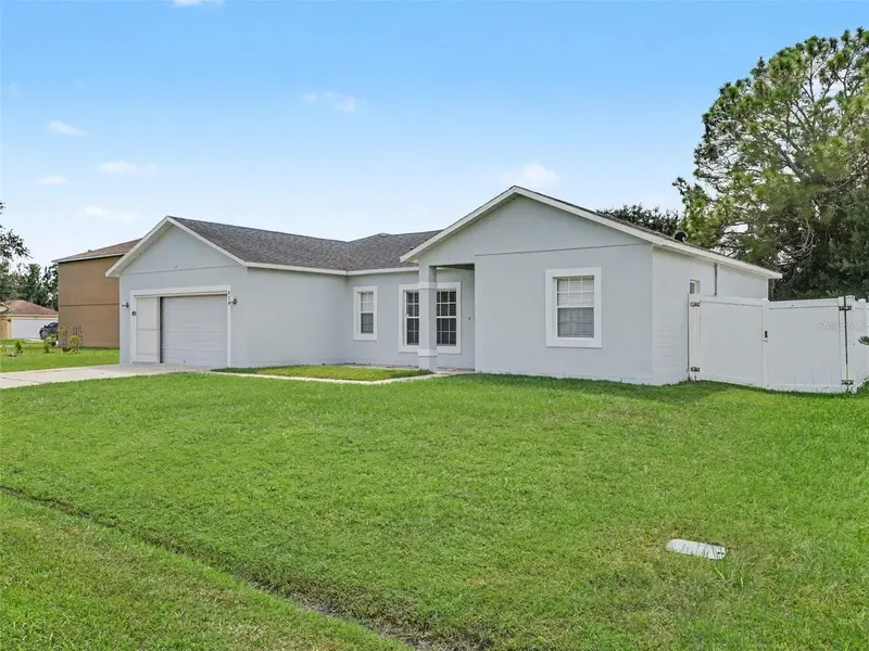 824 Palermo Ct, FL