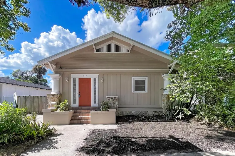 210 W Floribraska Ave, FL
