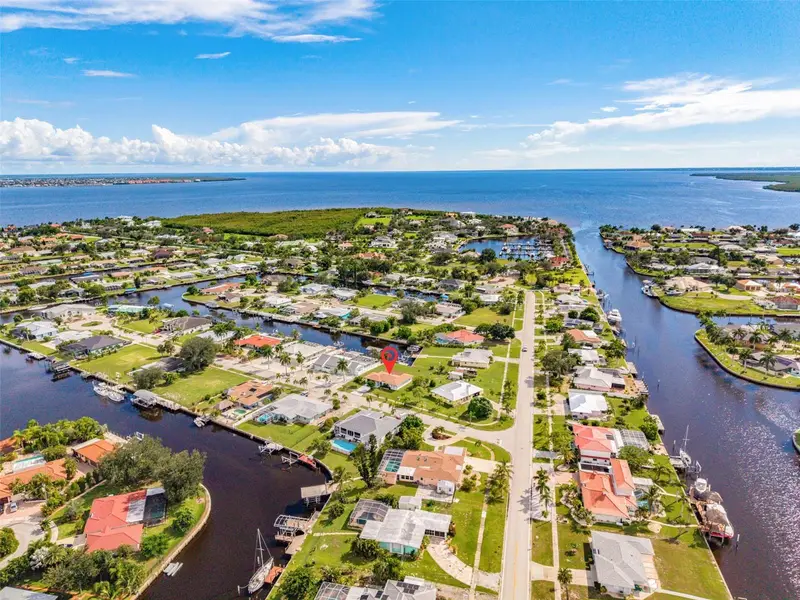 155 Morgan Ln Se, FL