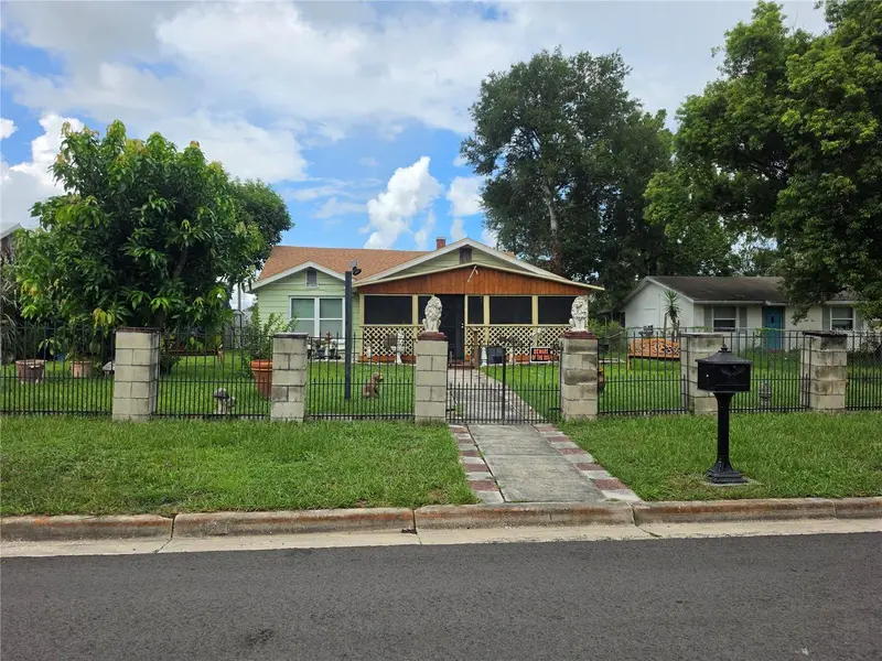515 N 3rd St, FL