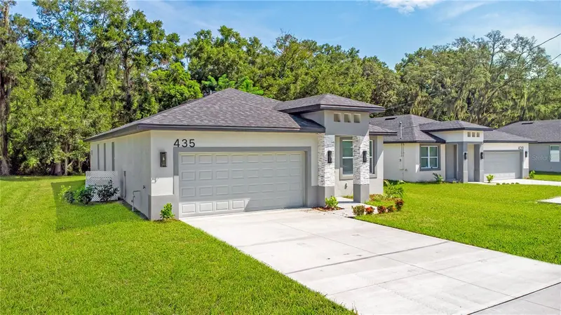 435 E 13th St, FL