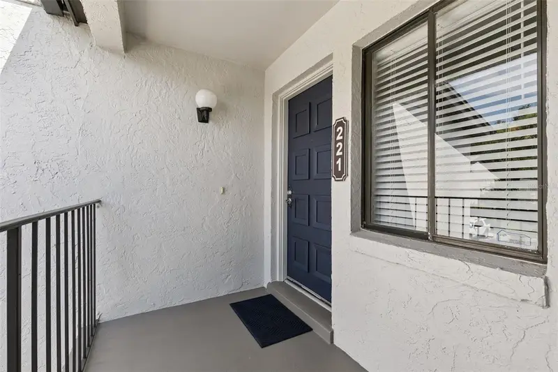 16 Escondido Cir #221, FL