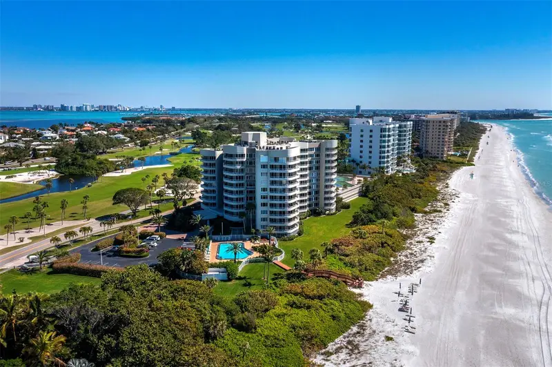 775 Longboat Club Rd #405, FL