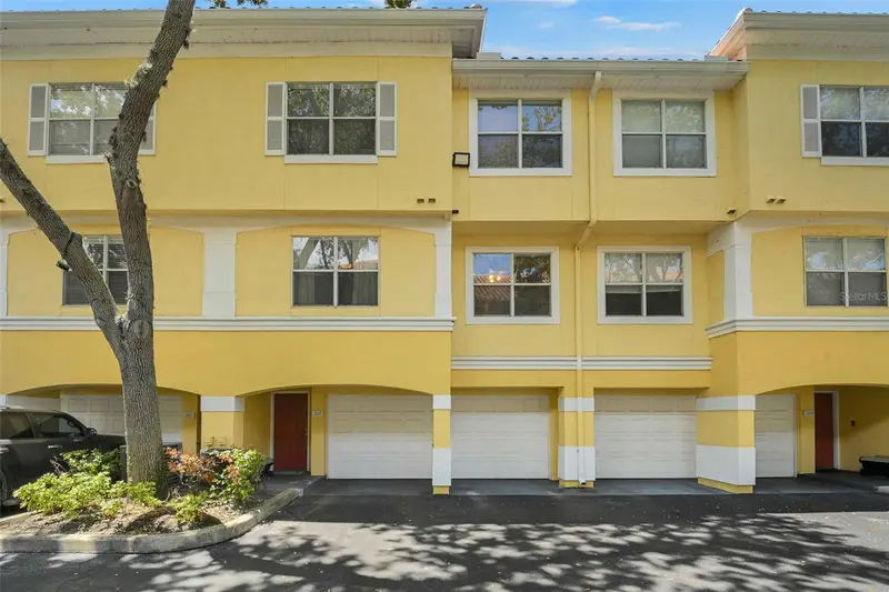 2637 Legacy Villas Dr #2637, FL