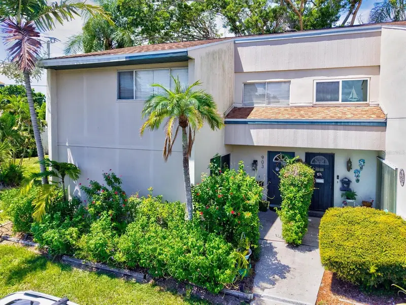 903 Byron Ln, FL