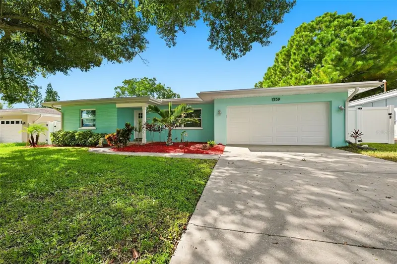 1359 Howard St, FL
