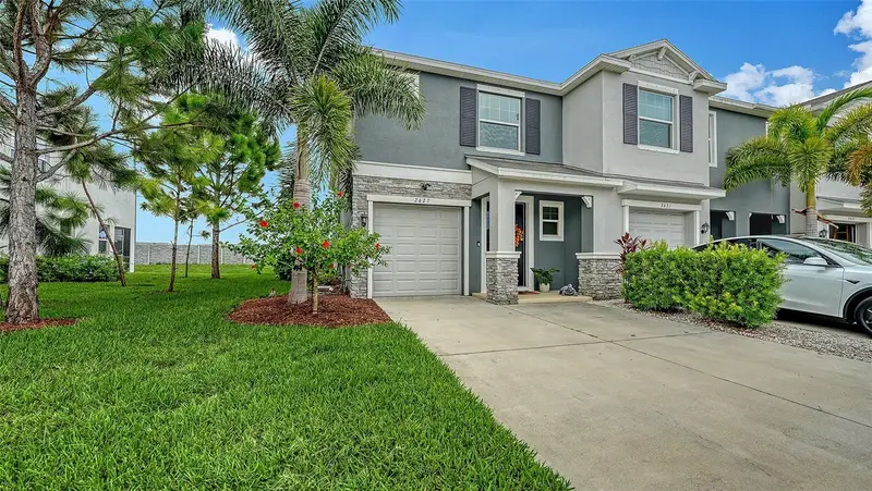 2627 Midnight Pearl Dr, FL
