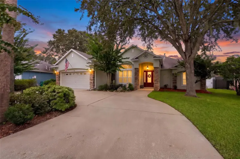 106 Oak Haven Cir, FL