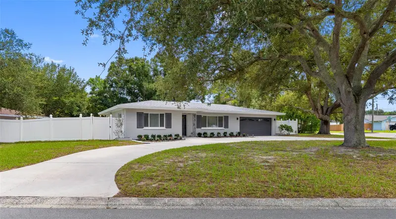 1601 Hardwood Dr, FL