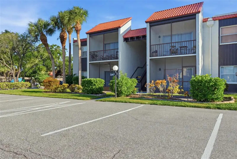 3267 Beneva Rd #203, FL