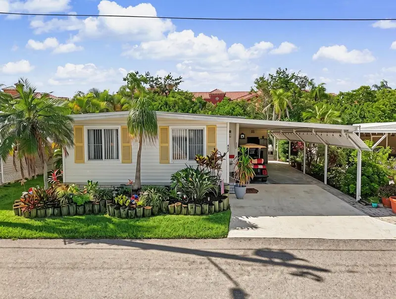 18675 Us Highway 19 N #427, FL