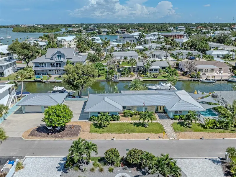 918 Gibbs Rd, FL