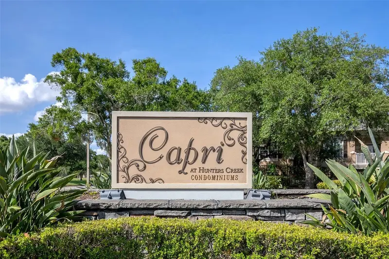 14226 Fredricksburg Dr #220, FL