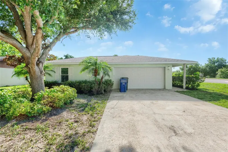 1704 54th Street Ct W, FL