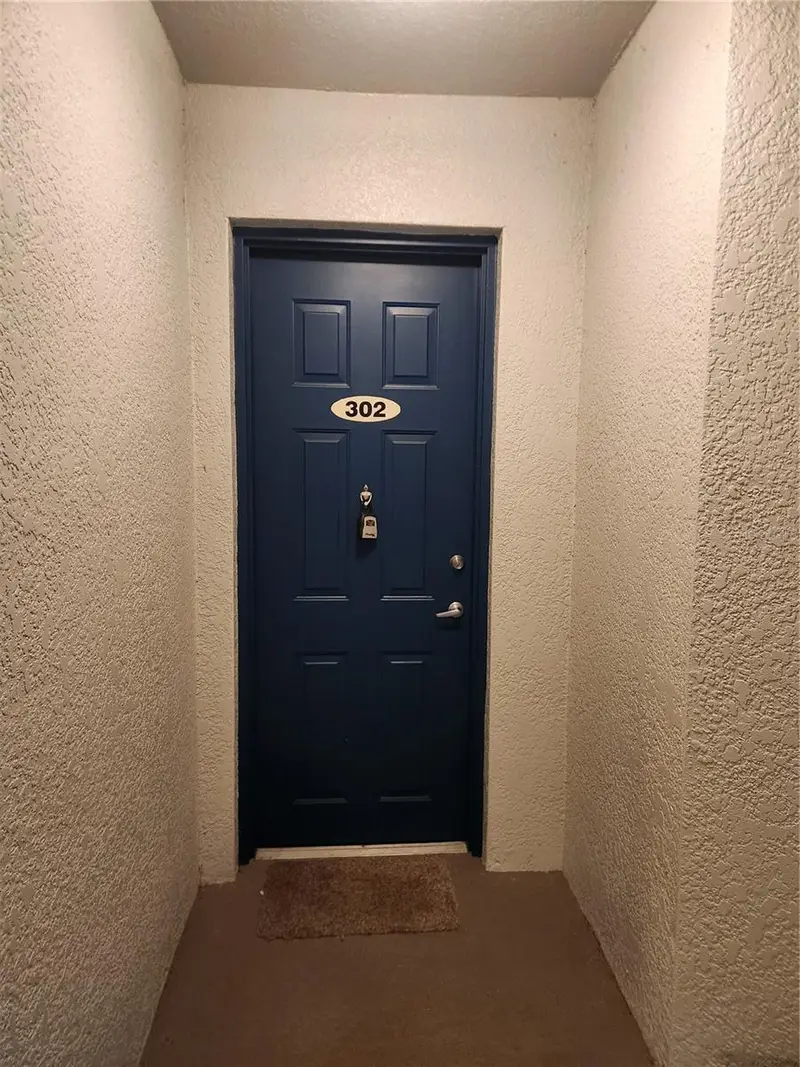 5257 Cane Island Loop #302, FL