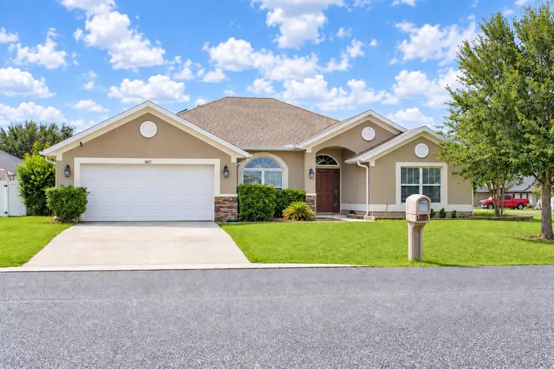 9677 Sw 56th Cir, FL